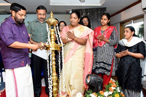 Kadakampally Surendran inagurating Prathidhwani Talk show