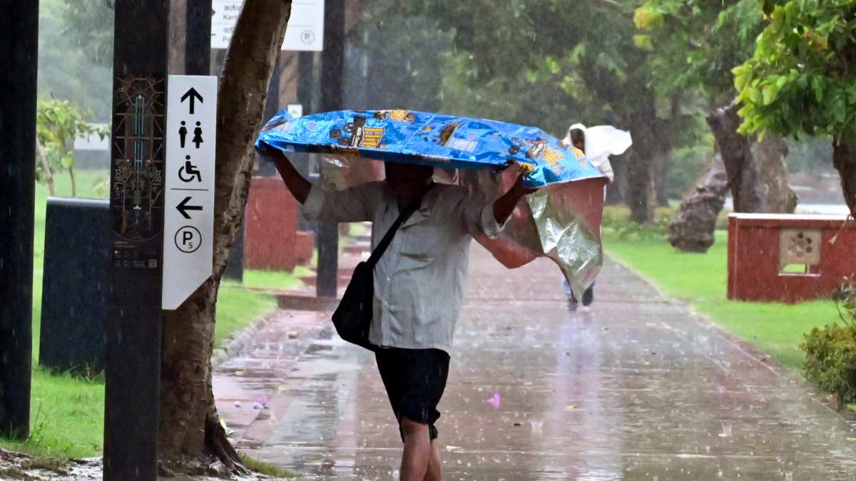 Delhi Weather Update: IMD Issues Yellow Alert For Today– When Will The Capital Receive Monsoon Showers?